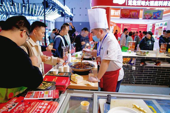 辣产业迈向高品质发展阶段麻将胡了试玩直击糖酒会麻(图7)