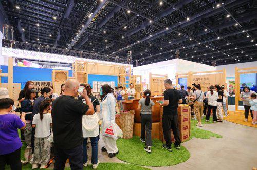 际博览会超2000份毛肚试吃引追捧PG麻将胡了巴奴火锅亮相地理标志国(图3)